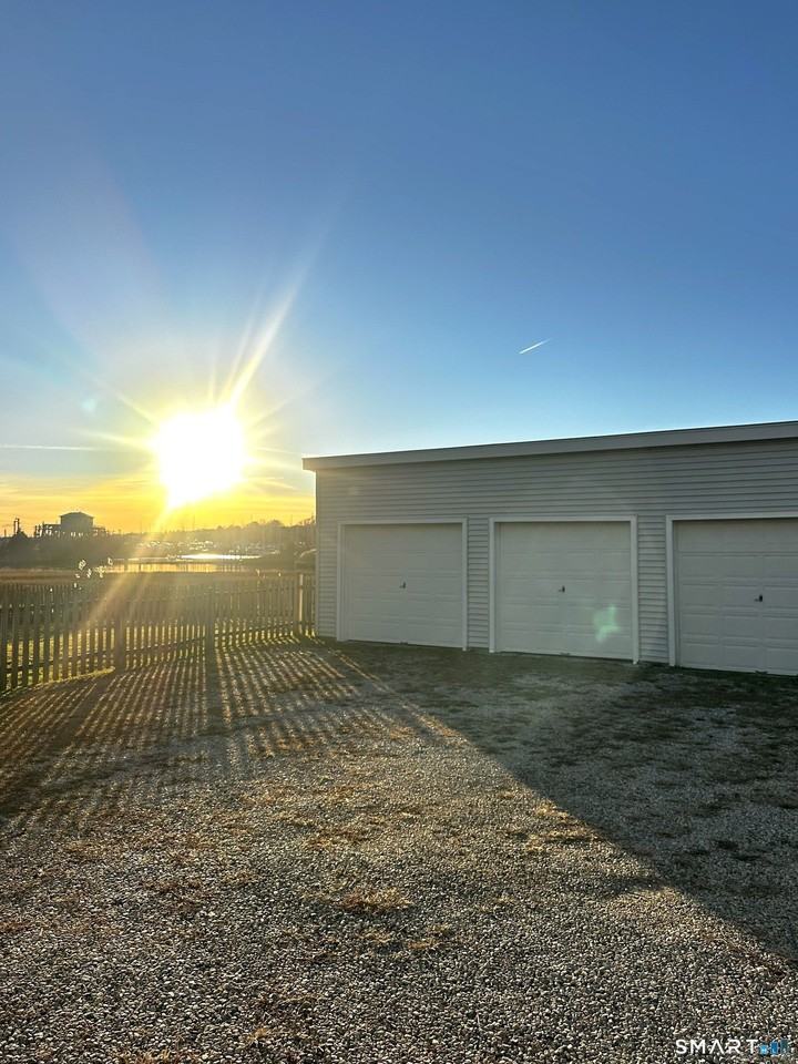 20 Jackson Ave Apt 3 #3 - Photo 5 of 12