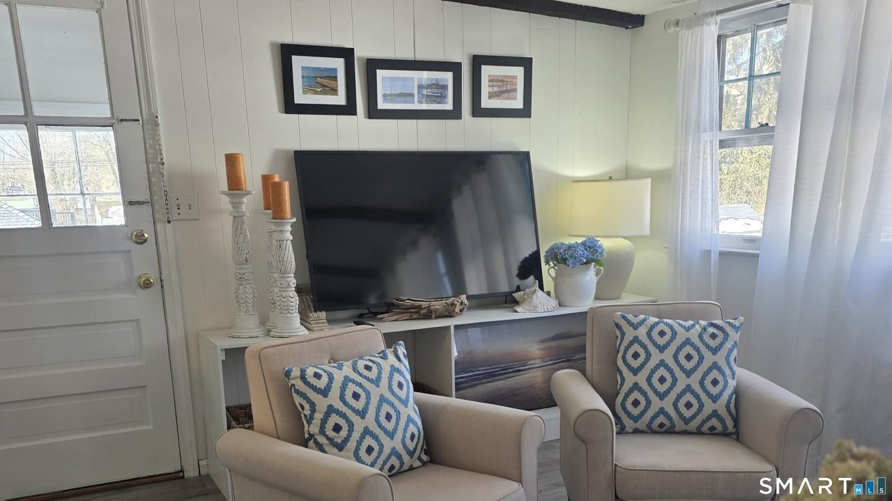 84 E Main St - Photo 3 of 12