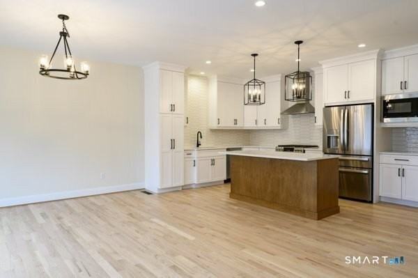 3 Yorkshire Ct - Photo 7 of 30