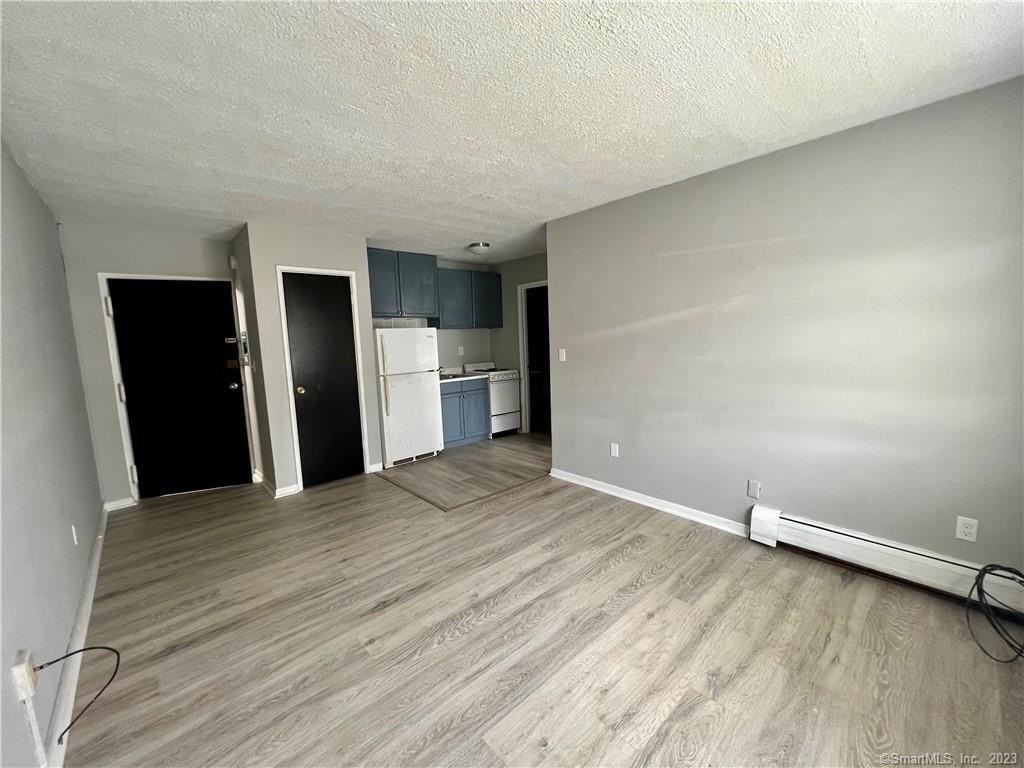 85-87 Union Ave Apt A4 - Photo 4 of 8