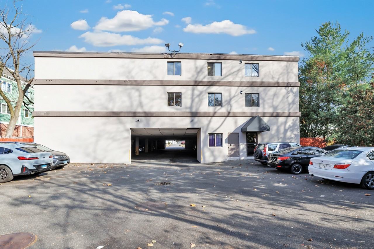 289 Main Ave Apt 36 - Photo 3 of 16