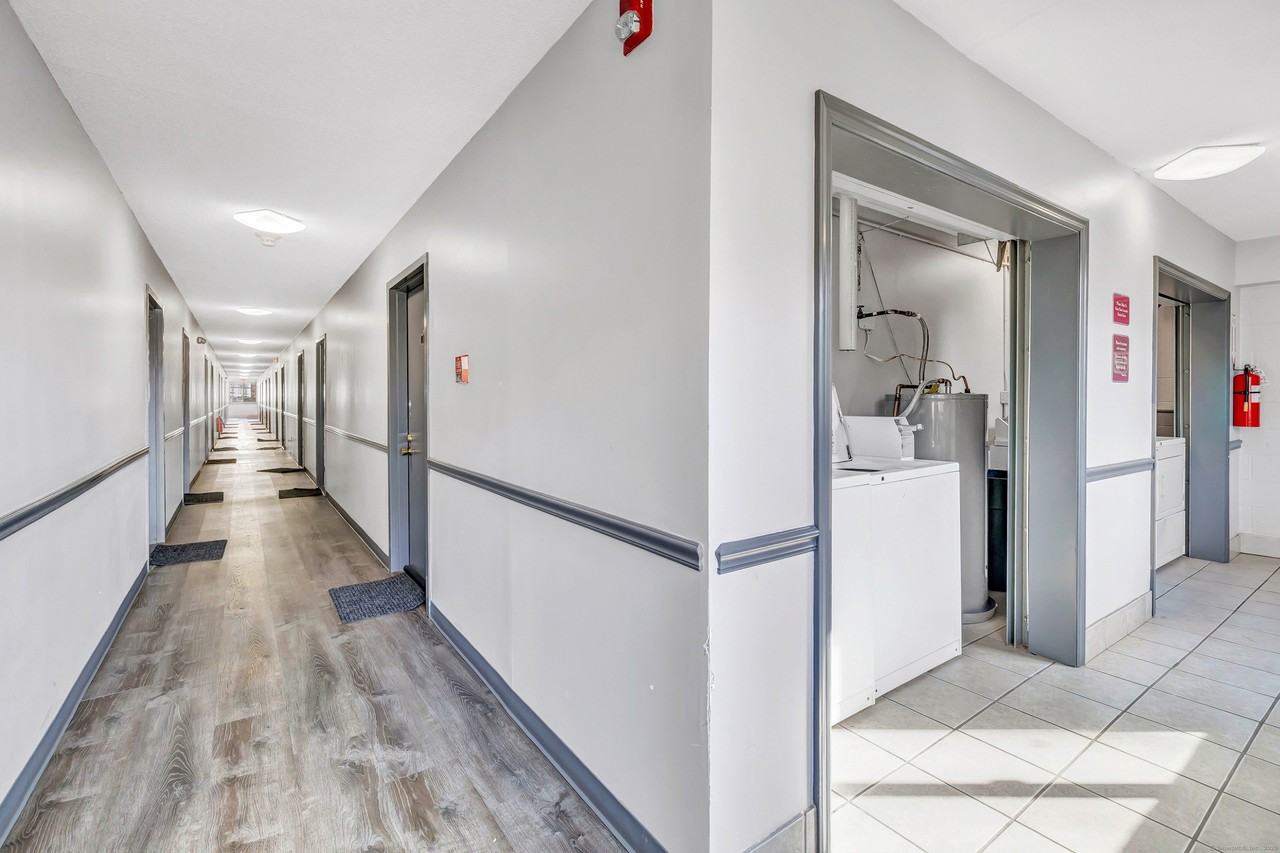 289 Main Ave Apt 36 - Photo 4 of 16