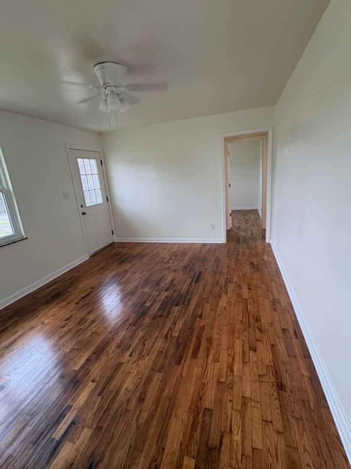 703 White Rd - Photo 3 of 14