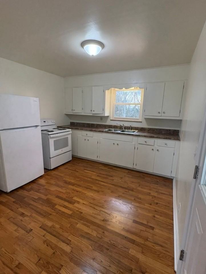 703 White Rd - Photo 5 of 14