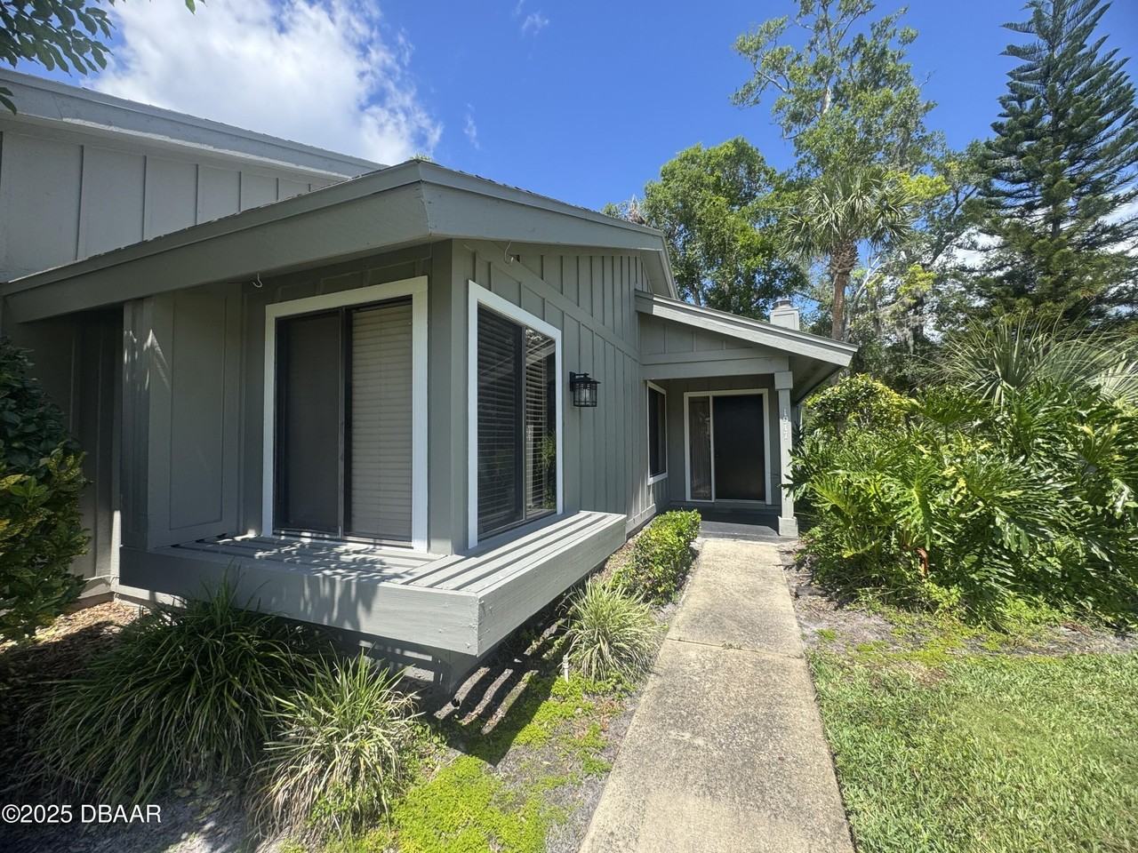 1917 Goldenrod Way Unit 29 - Photo 3 of 32