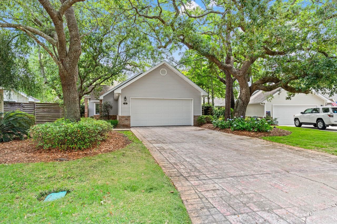 1224 Deerwood Dr - Photo 2 of 28