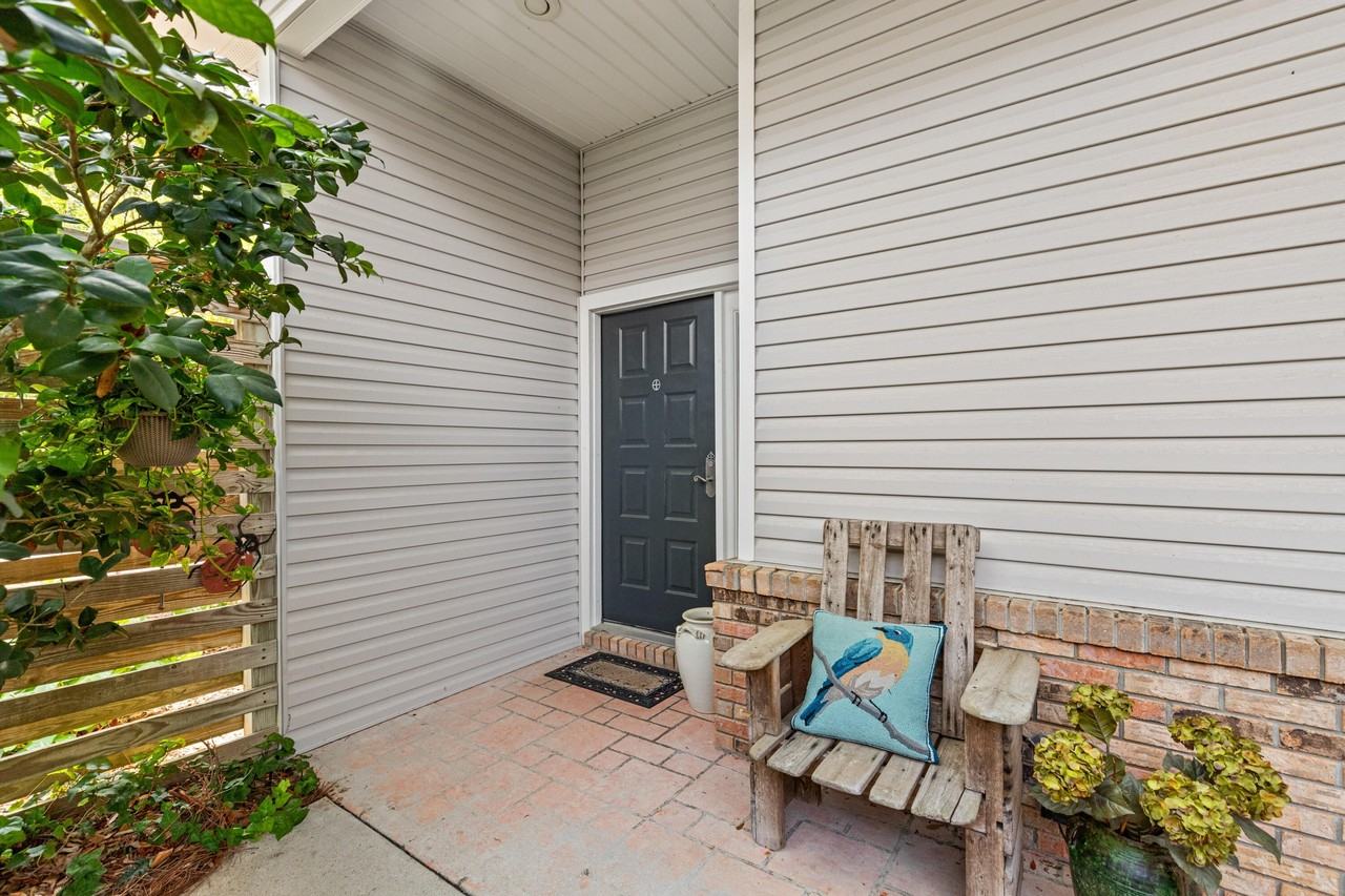 1224 Deerwood Dr - Photo 3 of 28