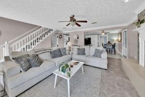 featured image of 2216 Calle De Pizzaro