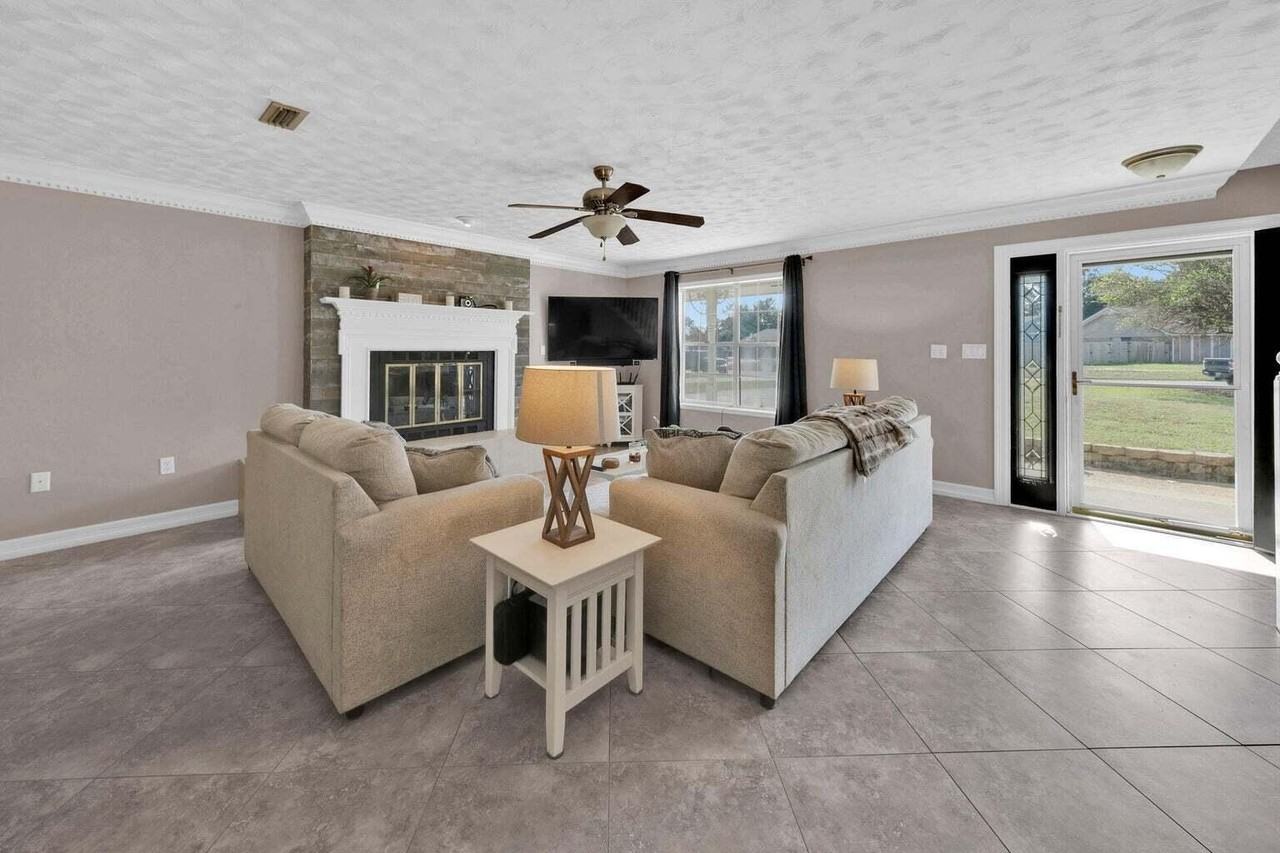 2216 Calle De Pizzaro - Photo 5 of 46