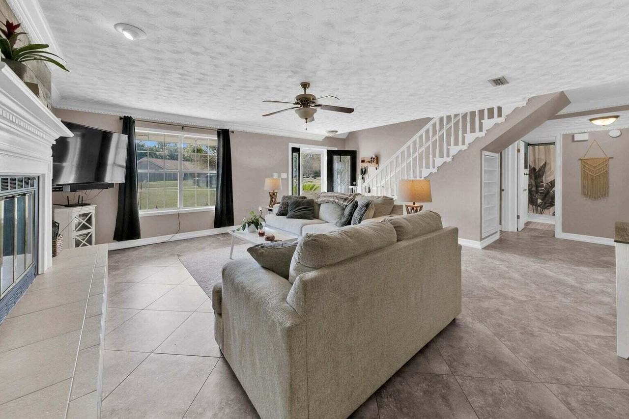 2216 Calle De Pizzaro - Photo 7 of 46