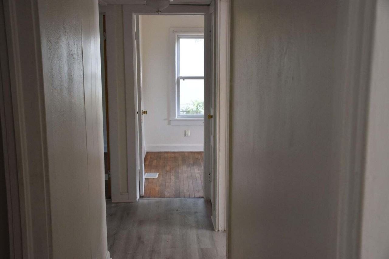 326 Dixie St - Photo 3 of 10