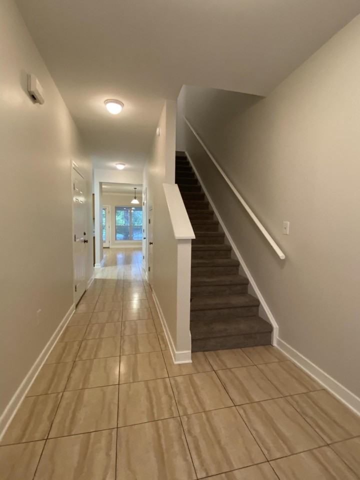 417 Twin Lakes Ln - Photo 2 of 19