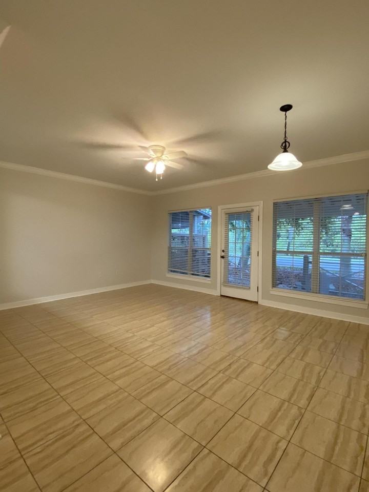 417 Twin Lakes Ln - Photo 6 of 19