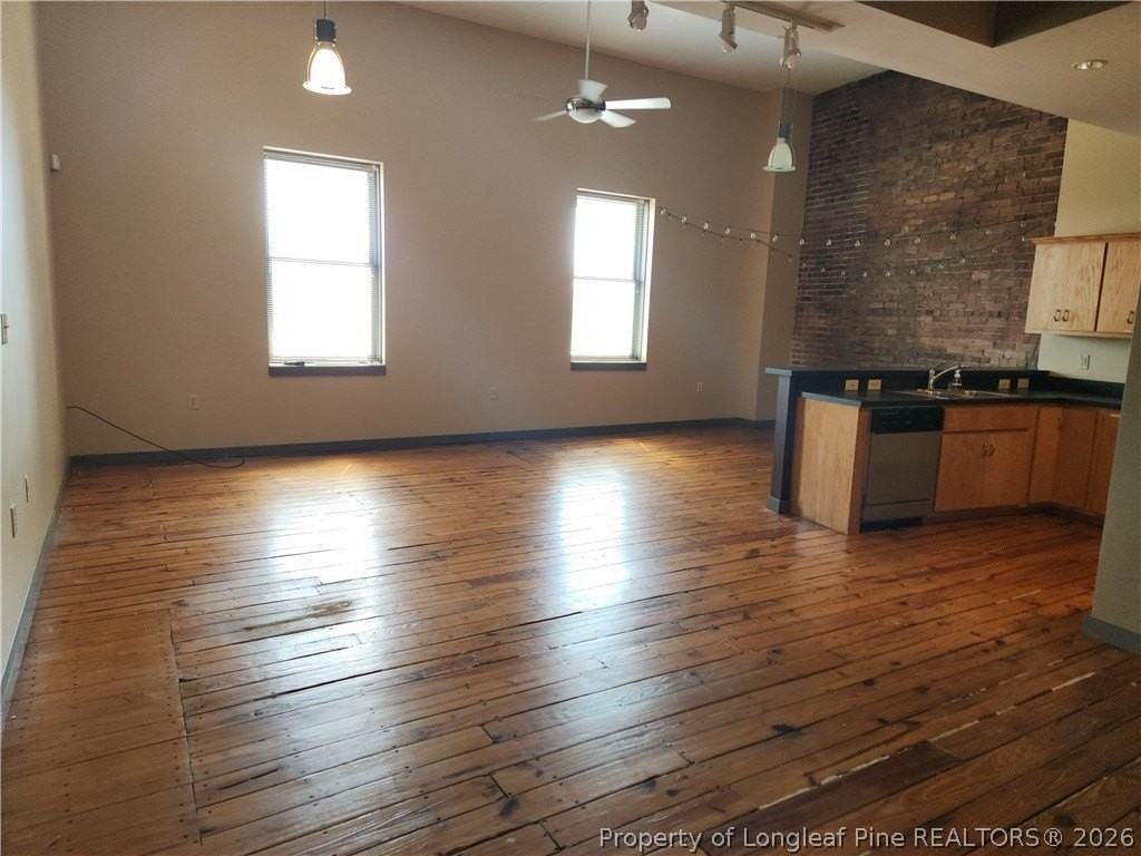 129 Franklin St Ste 207 - Photo 7 of 9