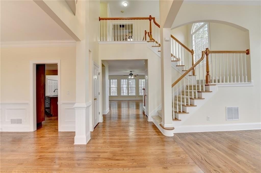 11140 Donnington Dr - Photo 5 of 50