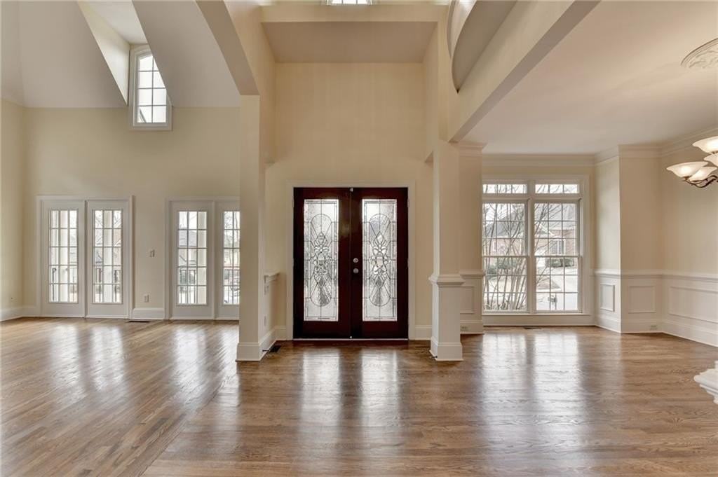 11140 Donnington Dr - Photo 6 of 50