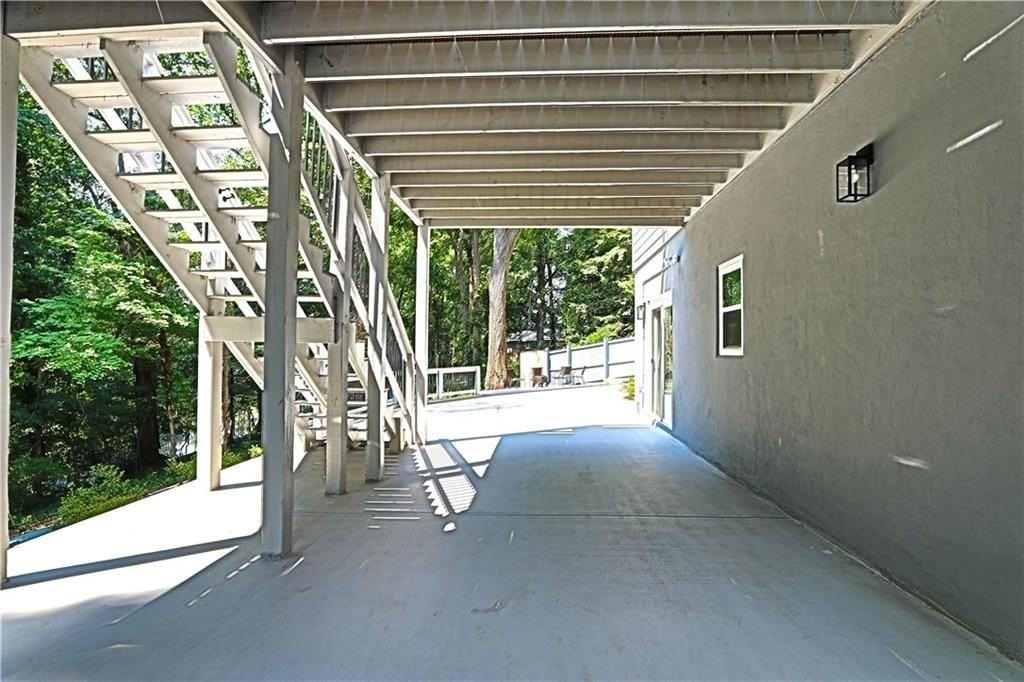 2125 Clay Rd - Photo 3 of 25