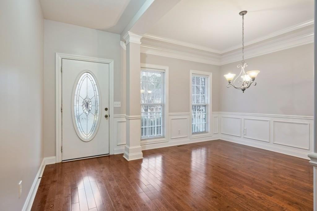 961 College Place Ct Nw - Photo 4 of 34