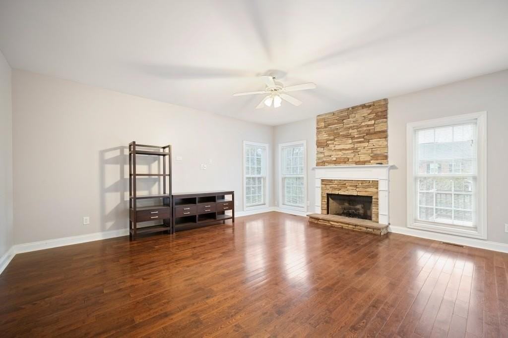 961 College Place Ct Nw - Photo 7 of 34