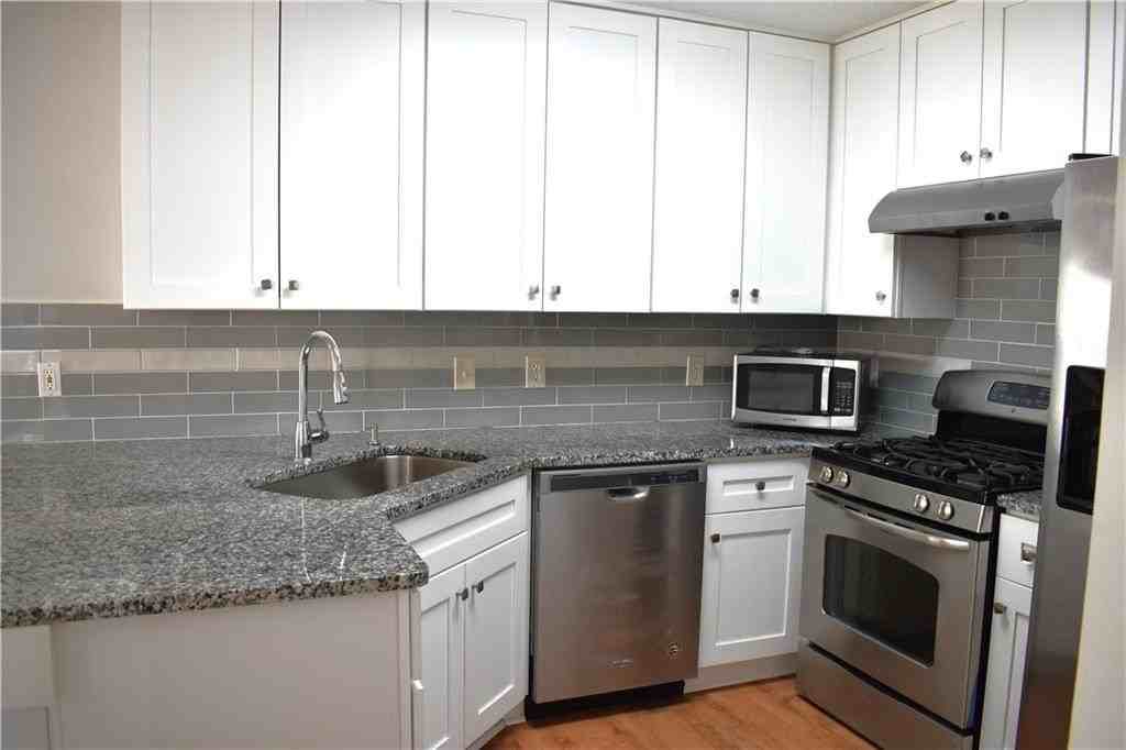 2722 Albion Farm Way - Photo 5 of 22