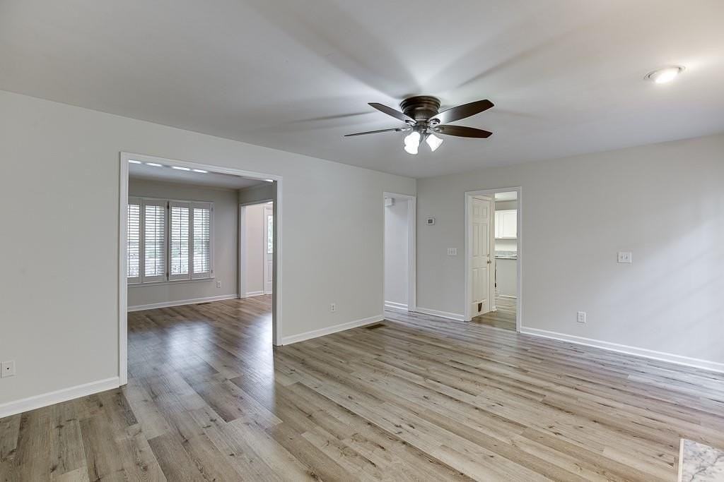 6655 Lake Run Dr - Photo 6 of 24