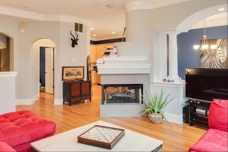 331 Carpenter Dr Apt 8 - Photo 2 of 37