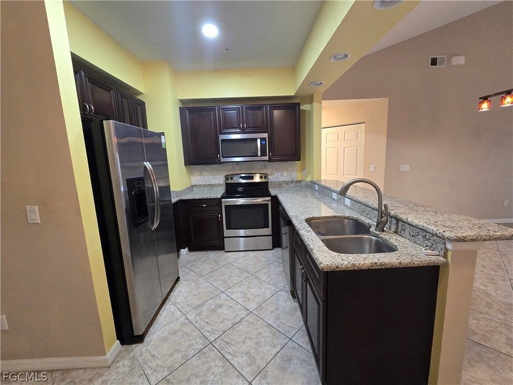 1096 Winding Pines Cir Unit 205 - Photo 6 of 33