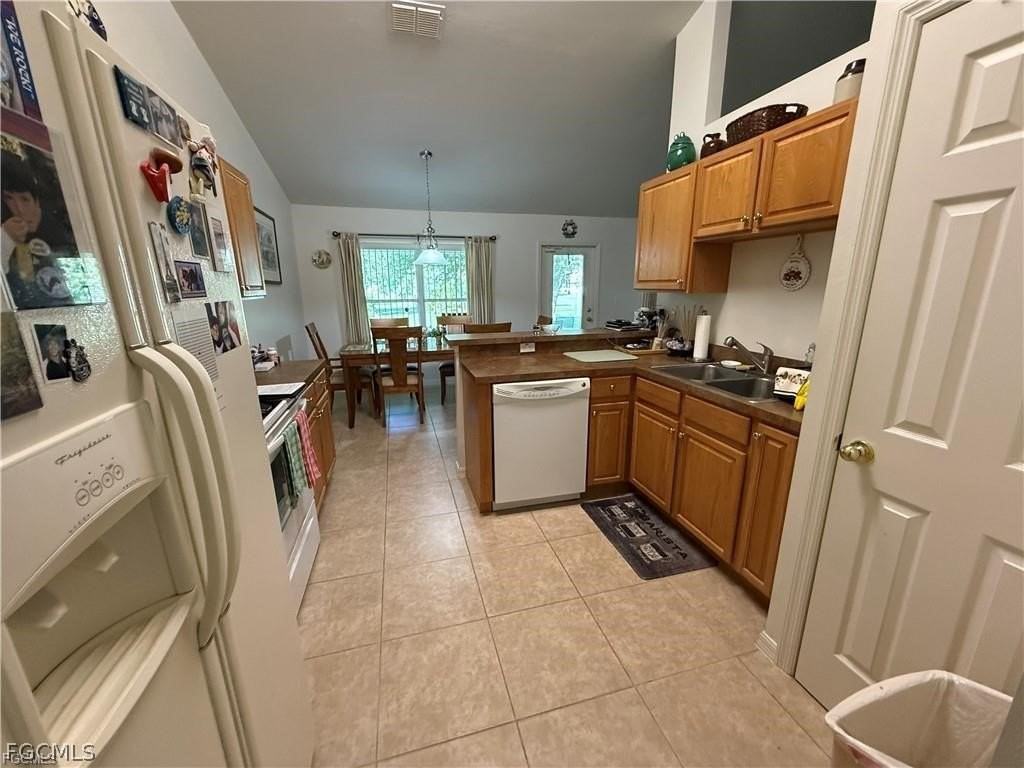 235 David Ave - Photo 5 of 24