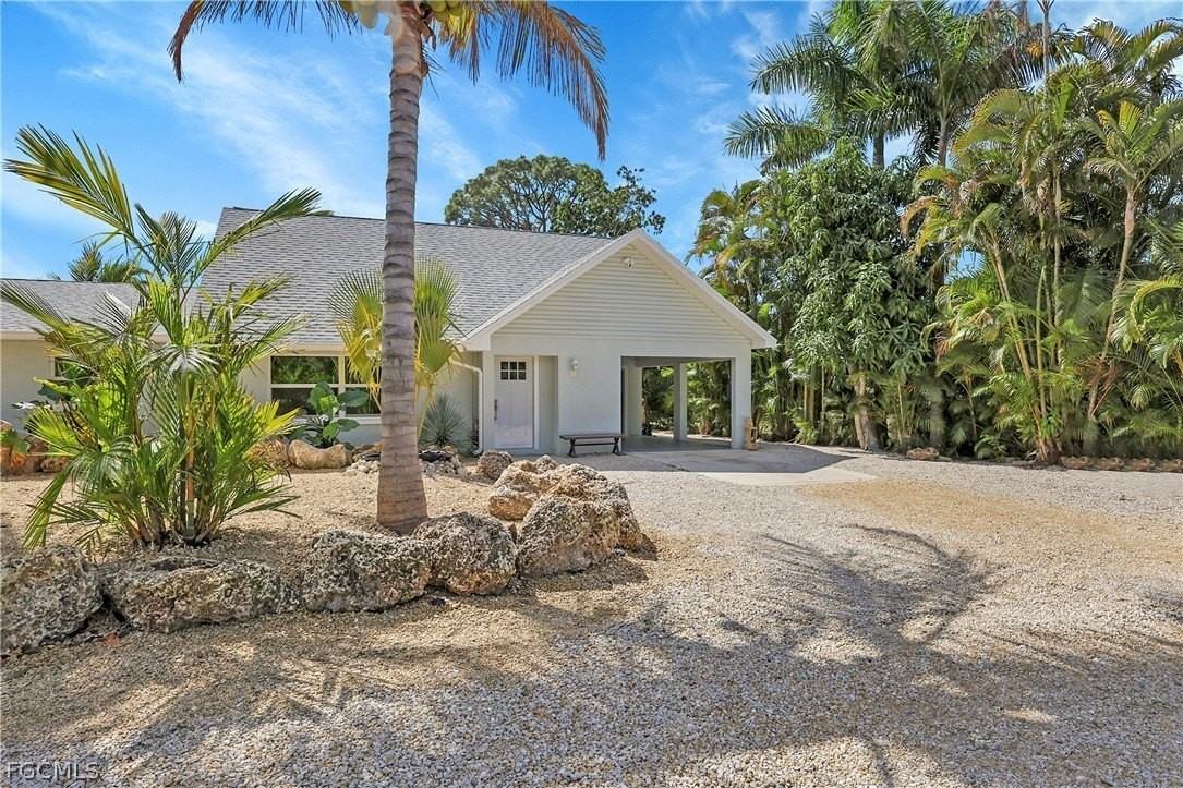 958 Indiana Ave - Photo 2 of 23