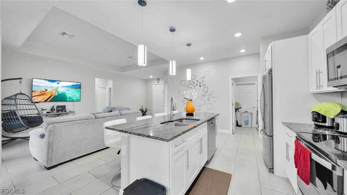 221 Chiquita Blvd N - Photo 7 of 31