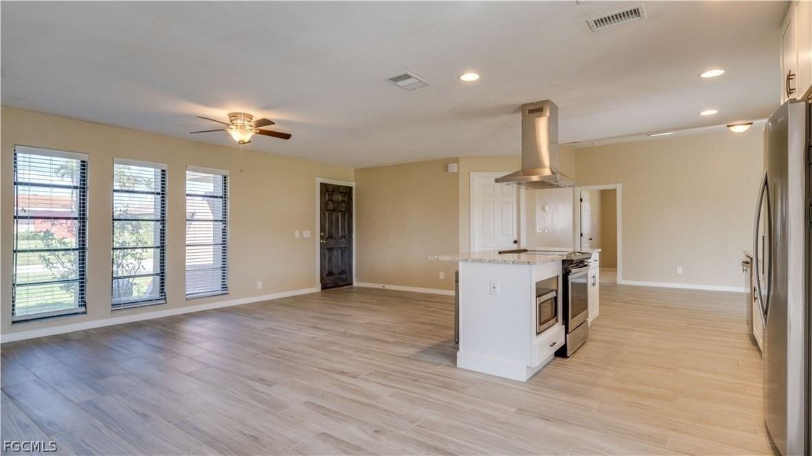 1128 Se 29th Ter - Photo 5 of 26