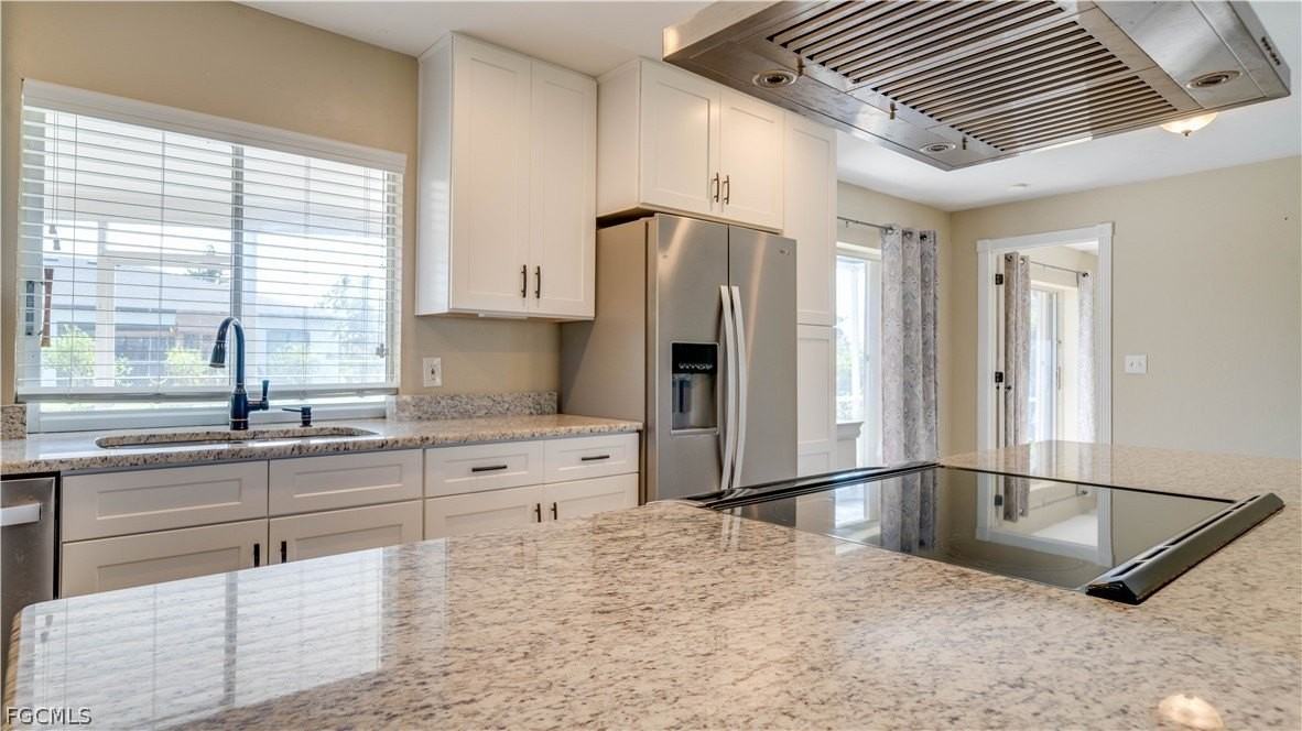 1128 Se 29th Ter - Photo 7 of 26