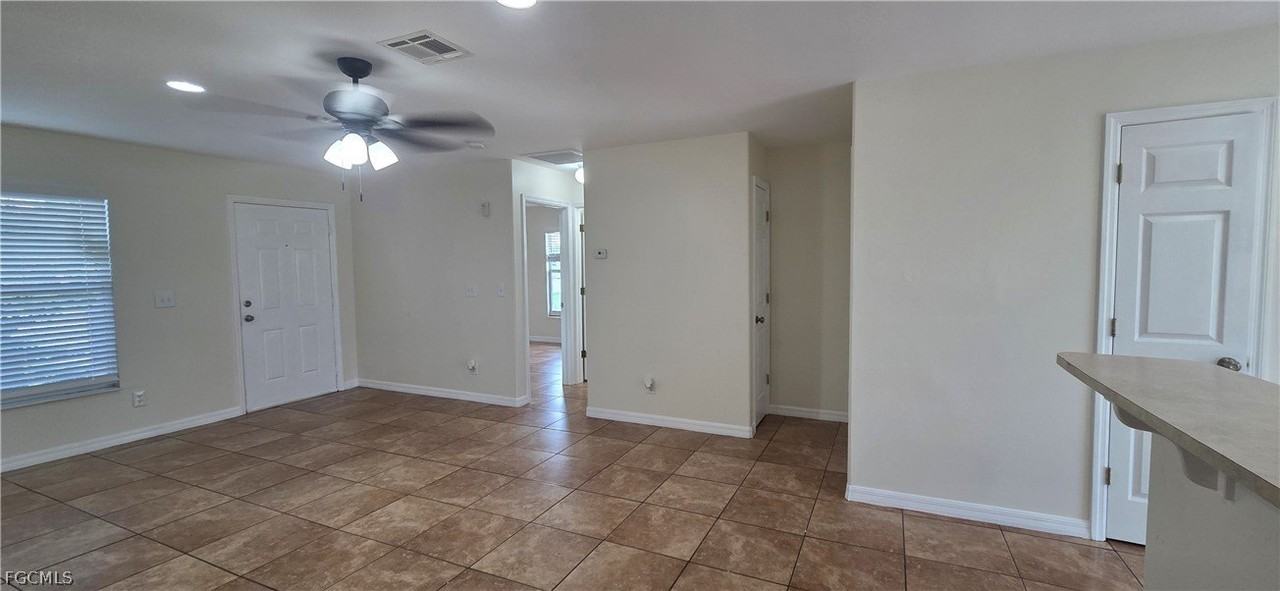 1415 Ne 8th Ter - Photo 4 of 14