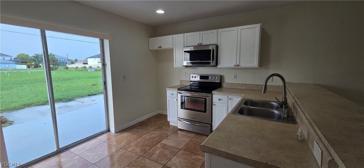 1415 Ne 8th Ter - Photo 5 of 14