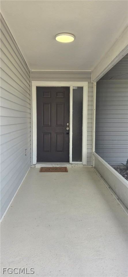 1828 Ne 13th Pl - Photo 2 of 27