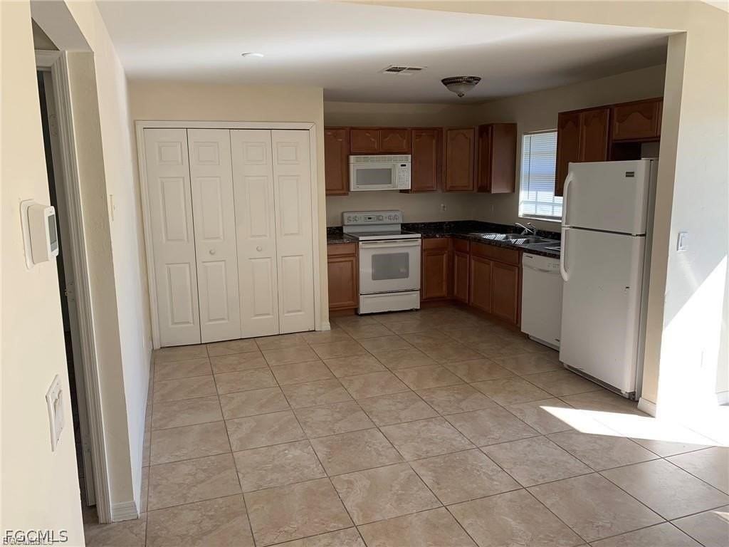 1908 Haviland Ave S - Photo 3 of 11