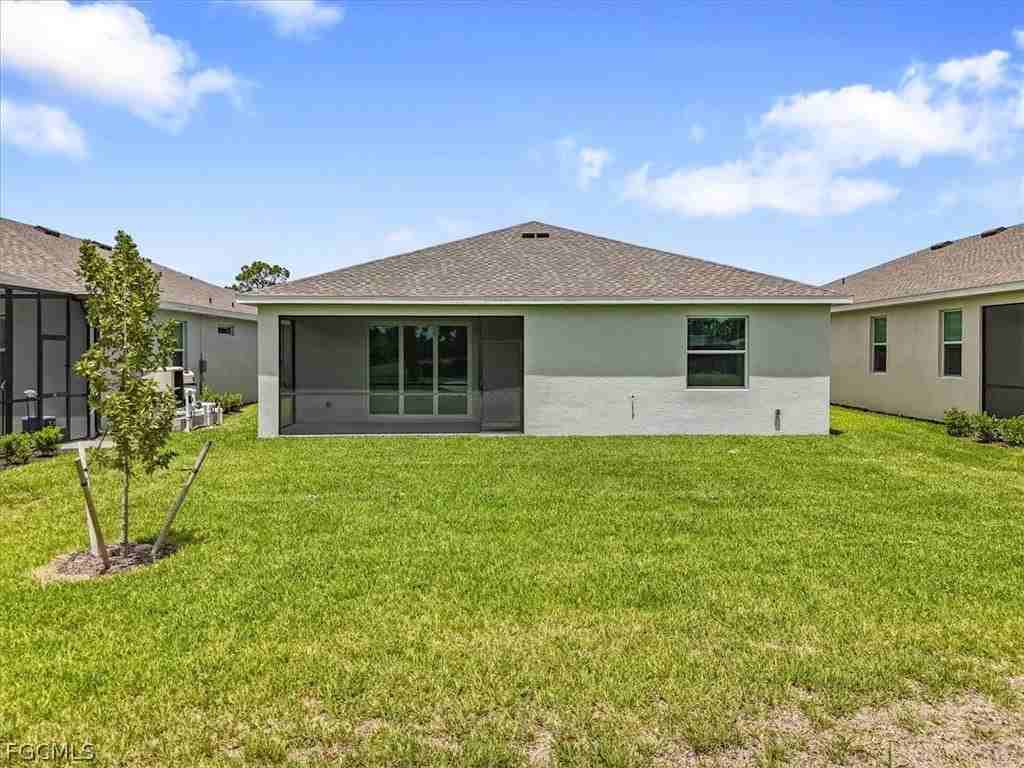 20524 Copperhead Dr - Photo 3 of 19