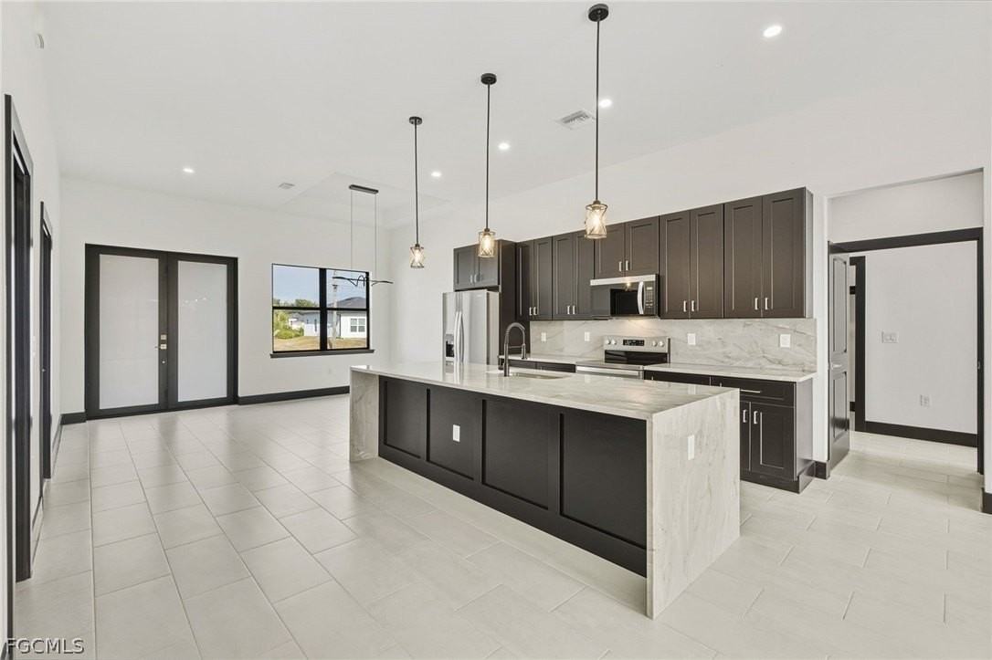 3015 3rd St Sw - Photo 2 of 23