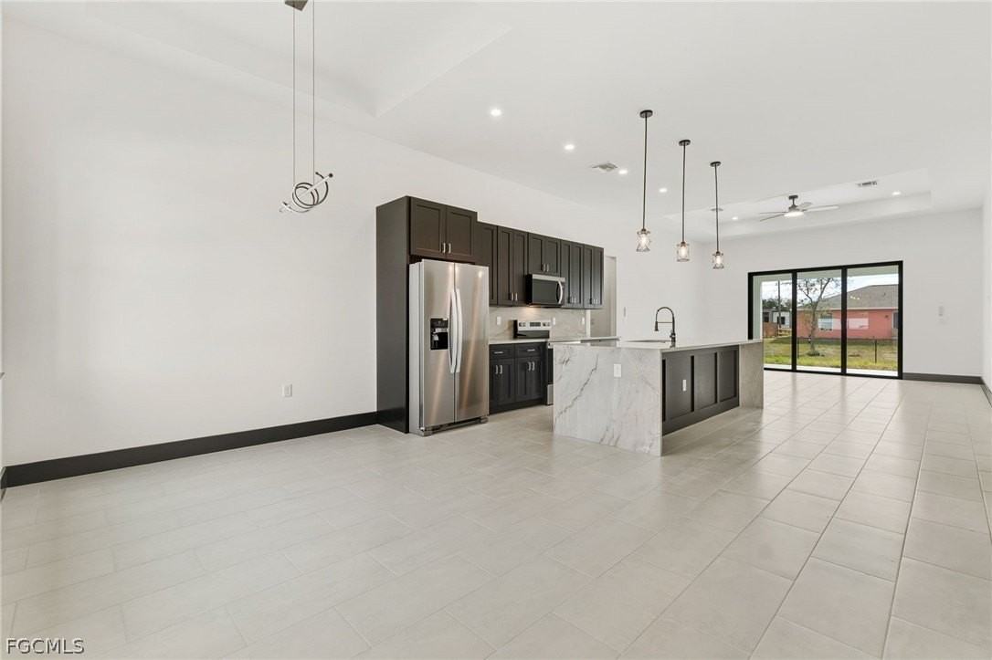 3015 3rd St Sw - Photo 3 of 23