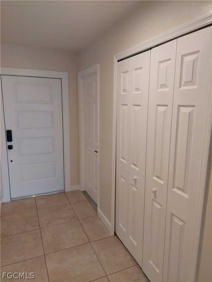 611 Se 5th St - Photo 3 of 18