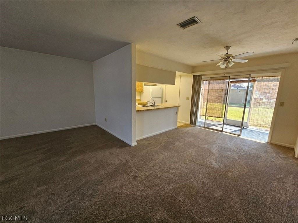 120 Sw Trafalgar Pkwy Apt 3 - Photo 4 of 19