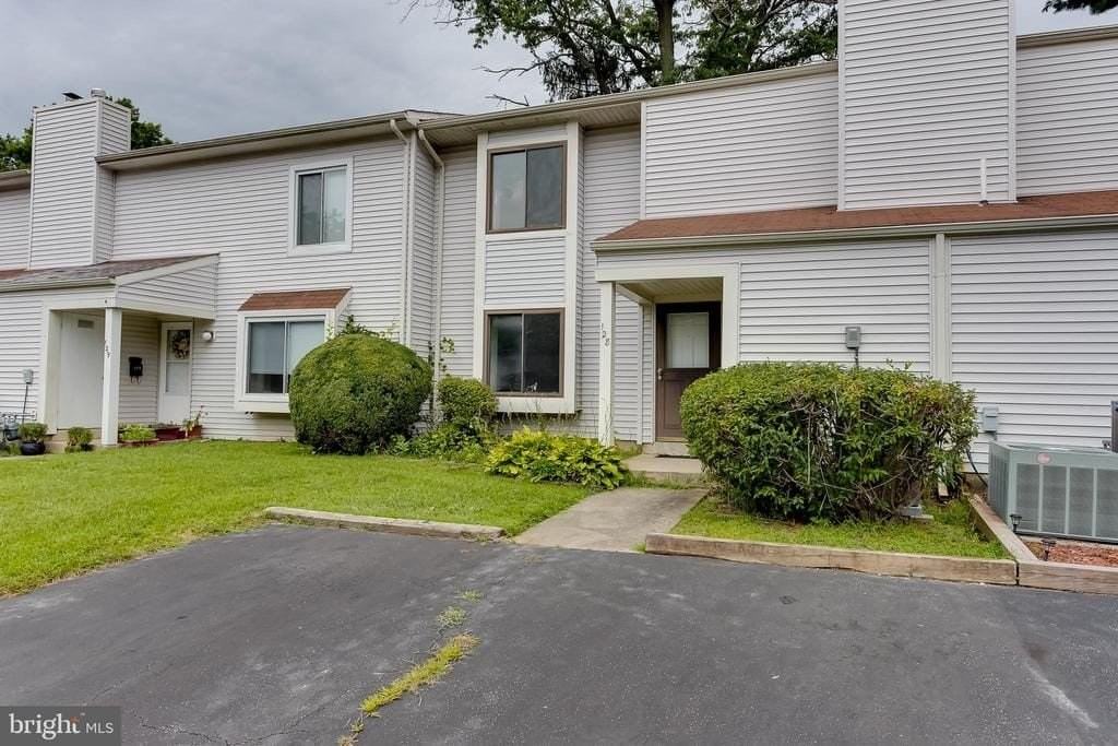 128 Briar Ct - Photo 4 of 23