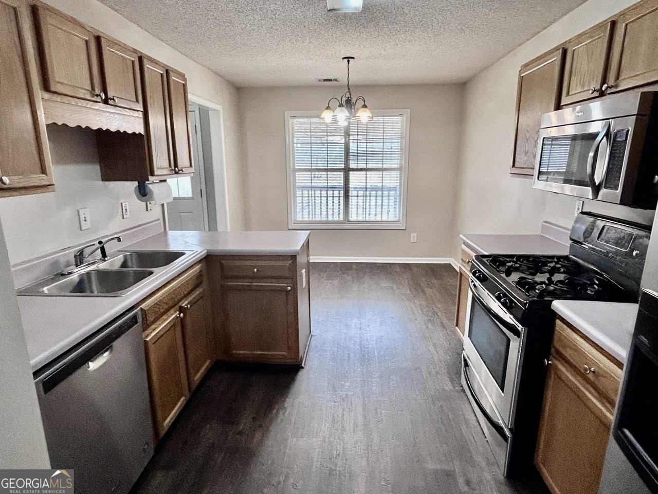 22 Meadow Chase Way - Photo 5 of 16