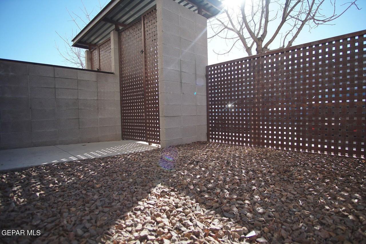 6262 Woodrow Bean Trans Mountain Rd Unit 7 - Photo 3 of 17