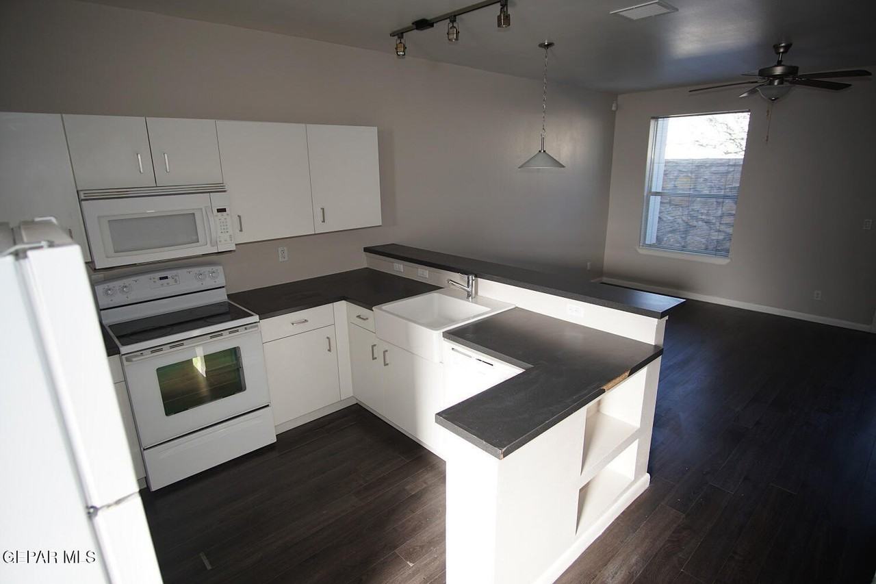 6262 Woodrow Bean Trans Mountain Rd Unit 7 - Photo 5 of 17