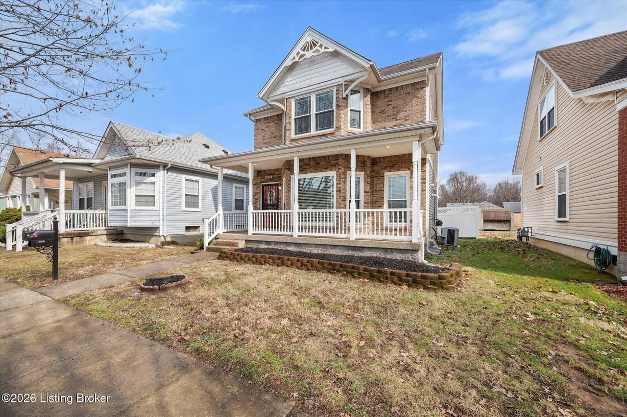 1605 S 32nd St - Photo 2 of 40