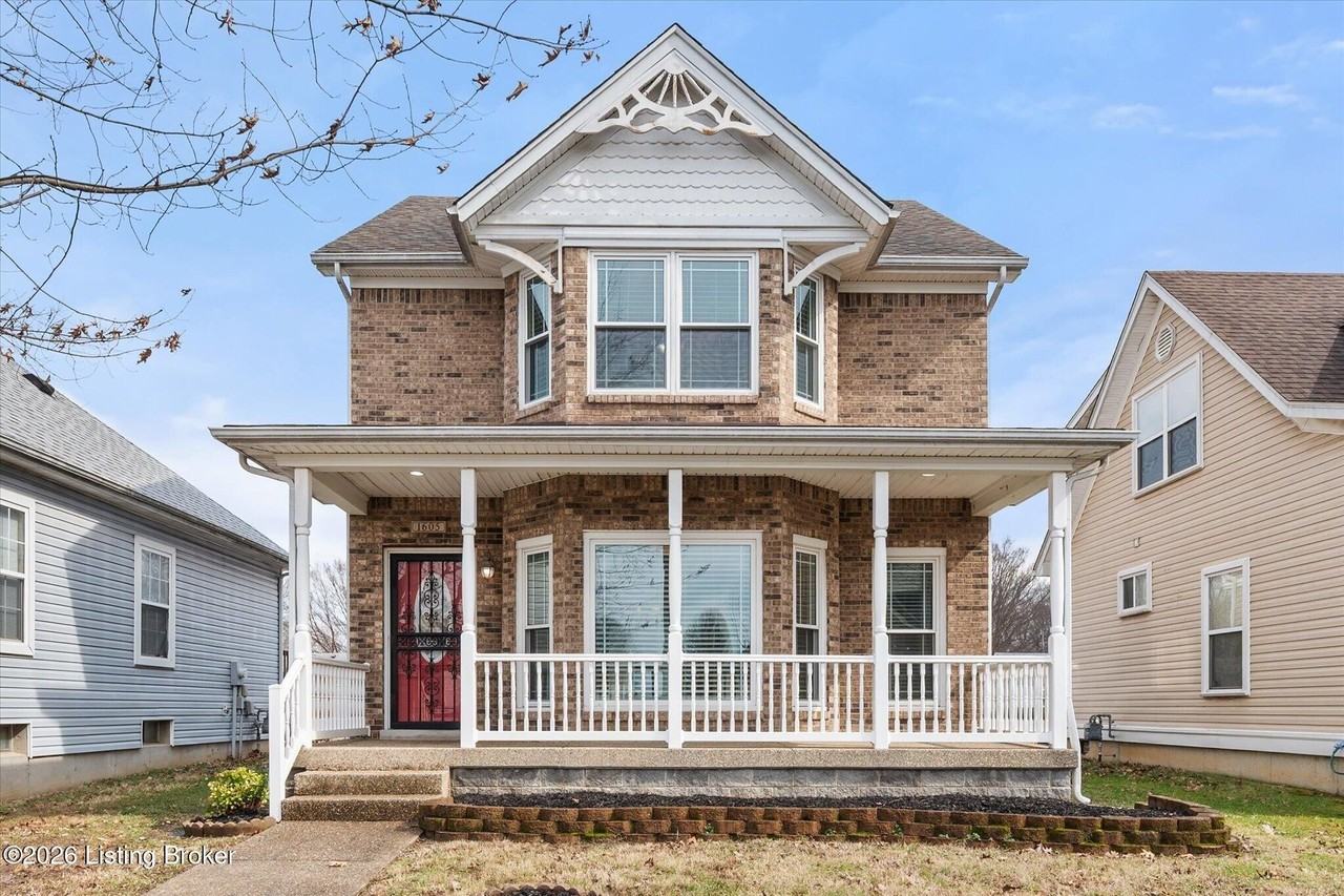 1605 S 32nd St - Photo 5 of 40