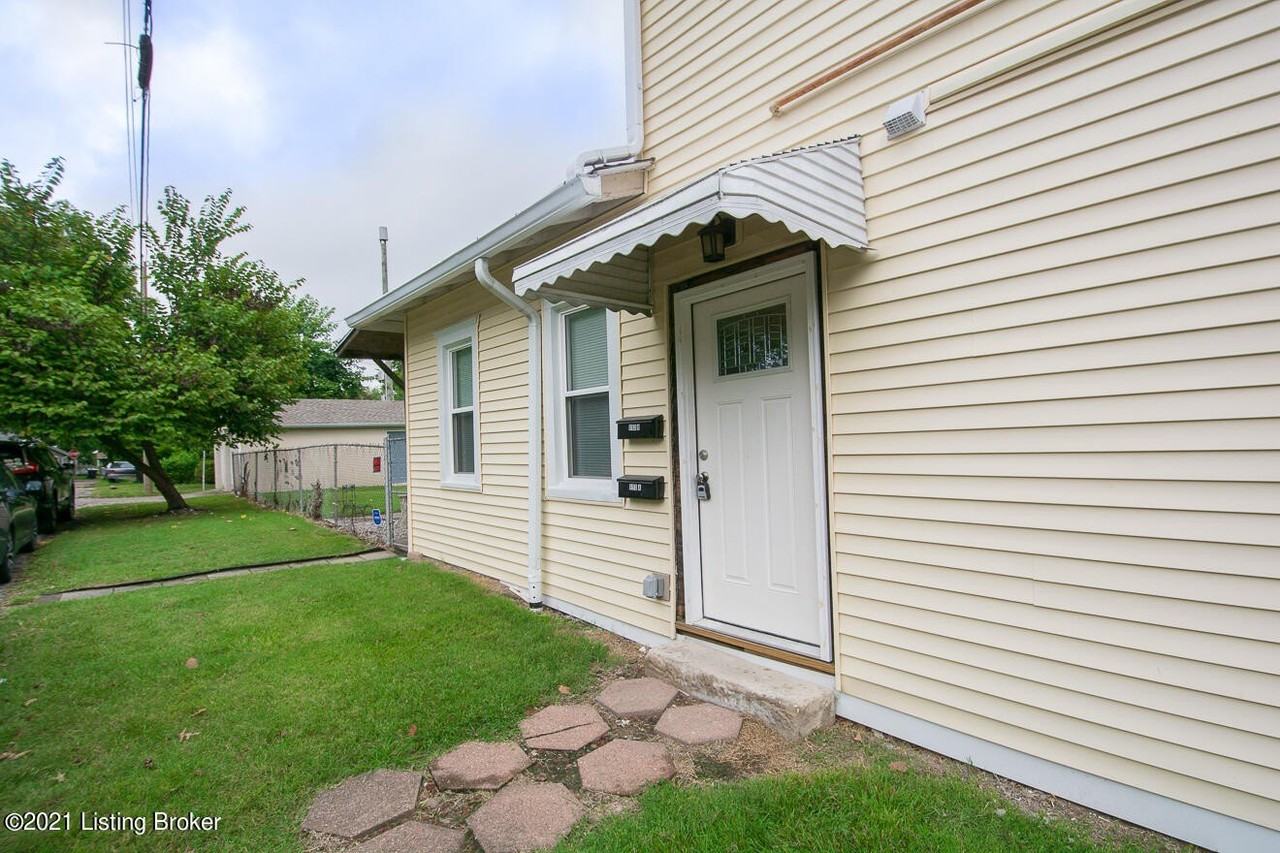 653 Lynn St Apt B - Photo 5 of 23