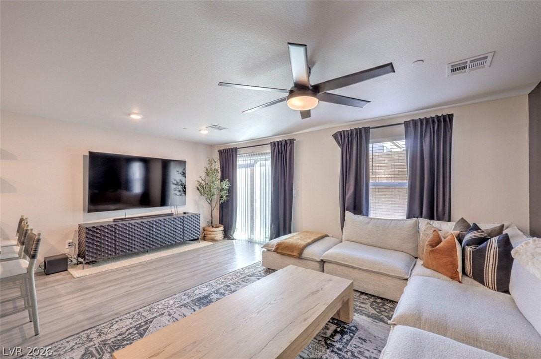 4463 Honey Hills Ave - Photo 3 of 28