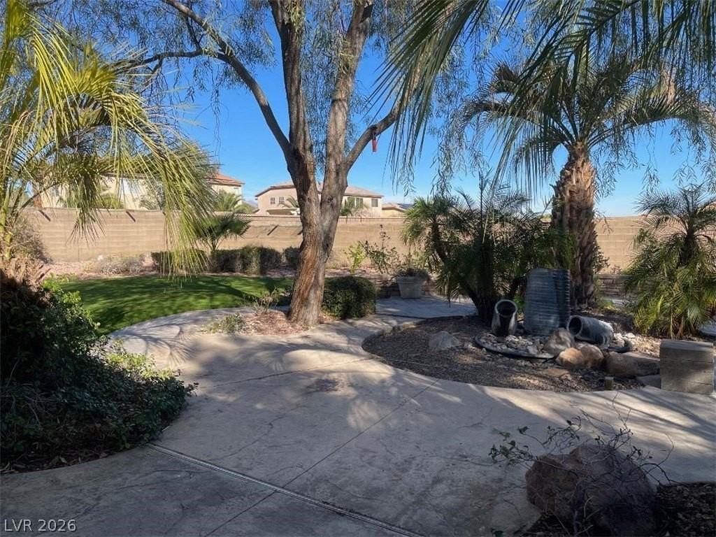 7392 Shady Breeze Ct - Photo 3 of 3